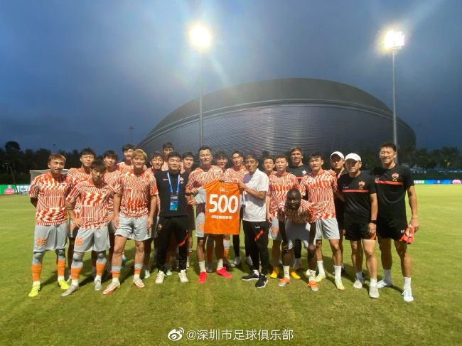 一方面这令人很遗憾，因为在过去他要优雅得多。